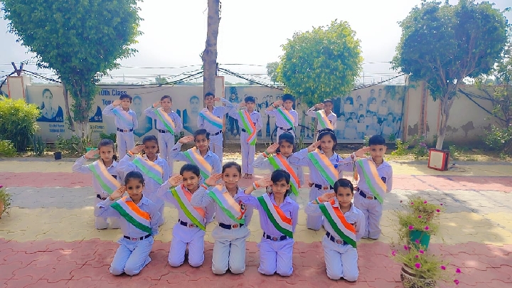 WhatsApp Image 2025-08-23 at 20.35.14 (1)